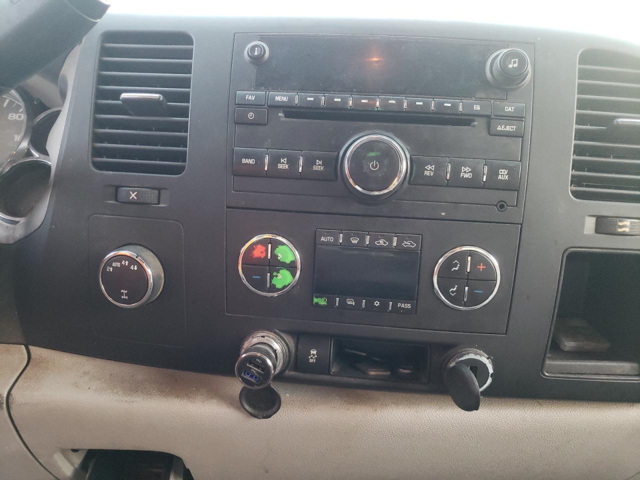 Photo 9 from auction – 2012 CHEVROLET SILVERADO with VIN 1GCPKSE75CF127595