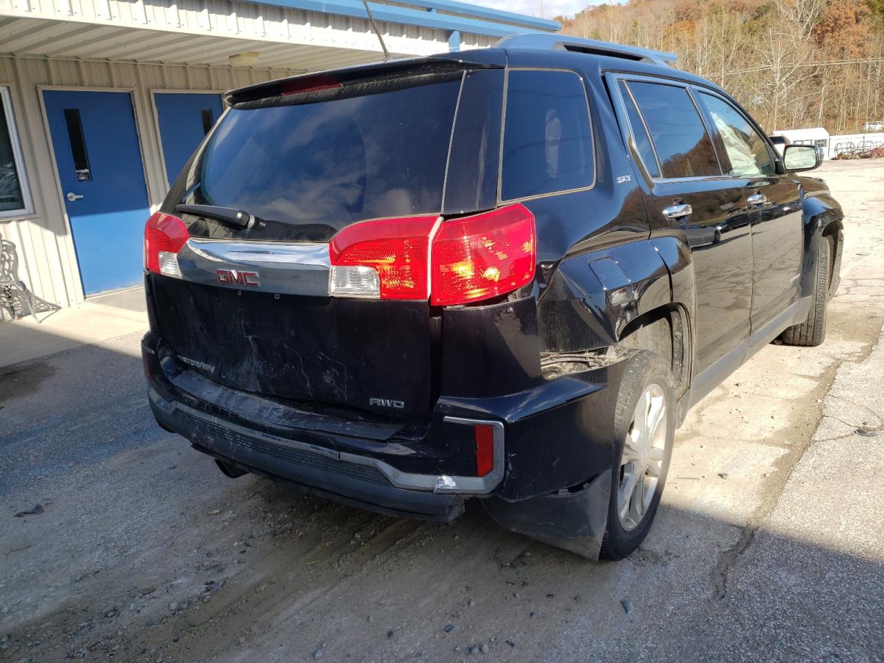 Photo 4 from auction – 2017 GMC TERRAIN SL with VIN 2GKFLUE34H6277978