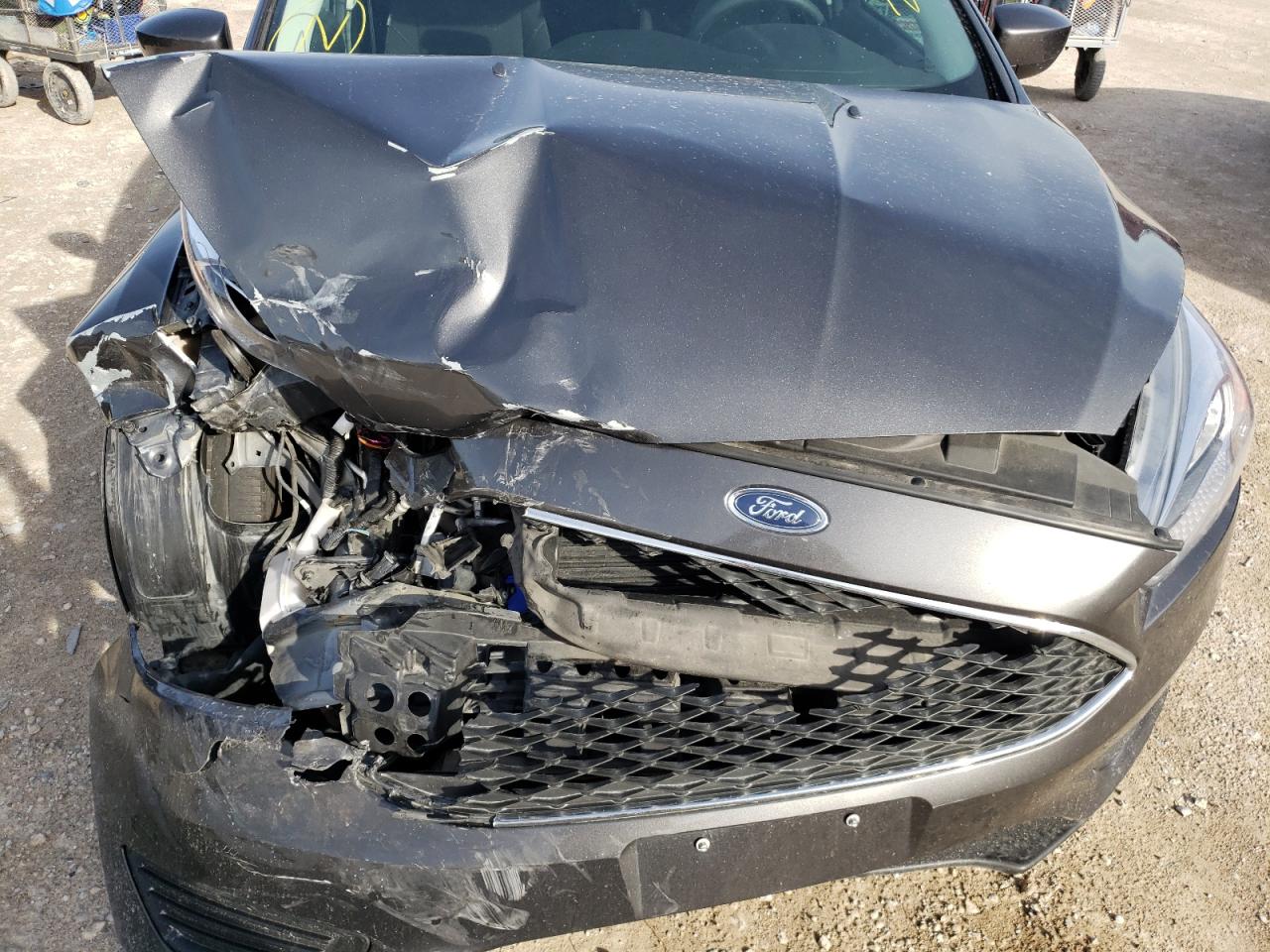 Photo 7 from auction – 2018 FORD FOCUS SE with VIN 1FADP3K27JL277859