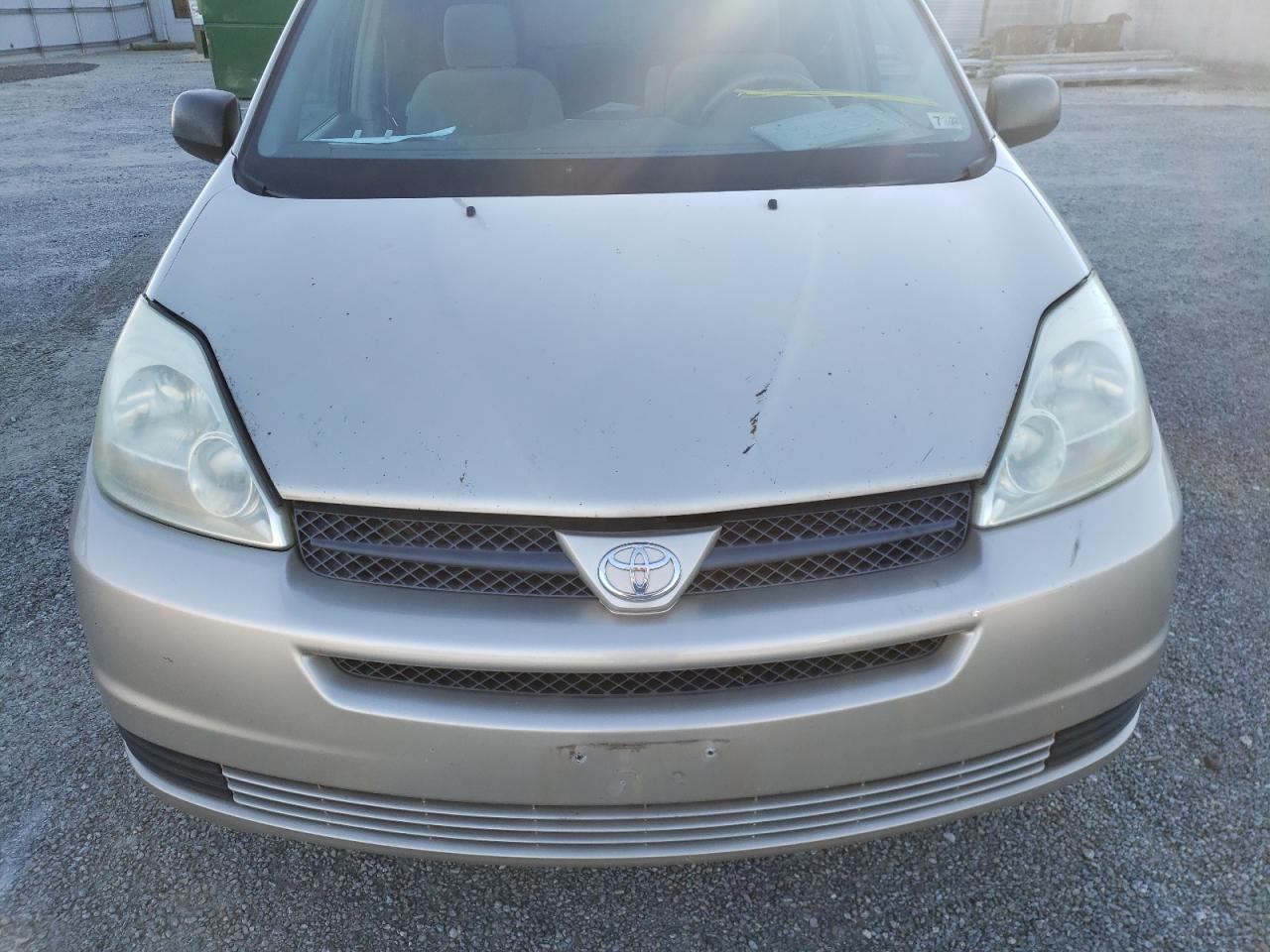 Photo 9 from auction – 2005 TOYOTA SIENNA with VIN 5TDZA23C85S228421