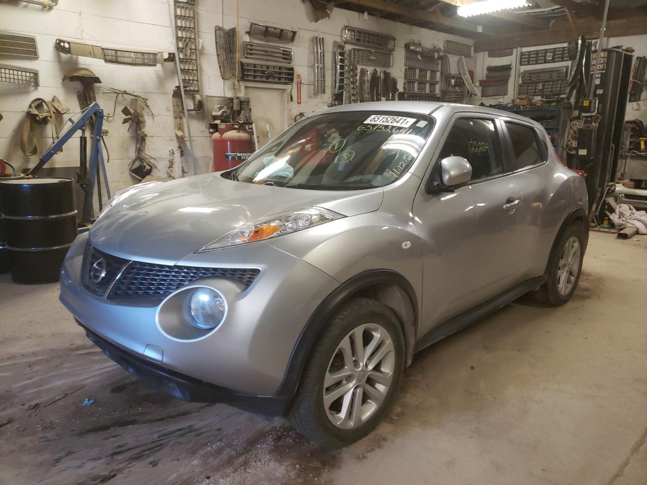 Photo 2 from auction – 2011 NISSAN JUKE S with VIN JN8AF5MV5BT015704