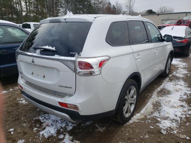 Photo 4 from auction – 2015 MITSUBISHI OUTLANDER with VIN JA4AZ3A33FZ005129