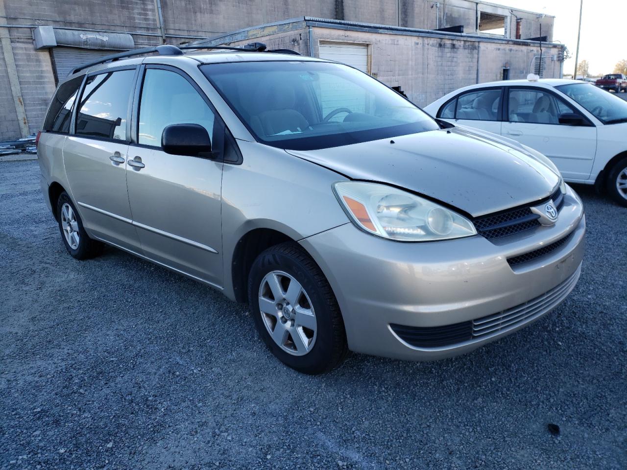Photo 1 from auction – 2005 TOYOTA SIENNA with VIN 5TDZA23C85S228421