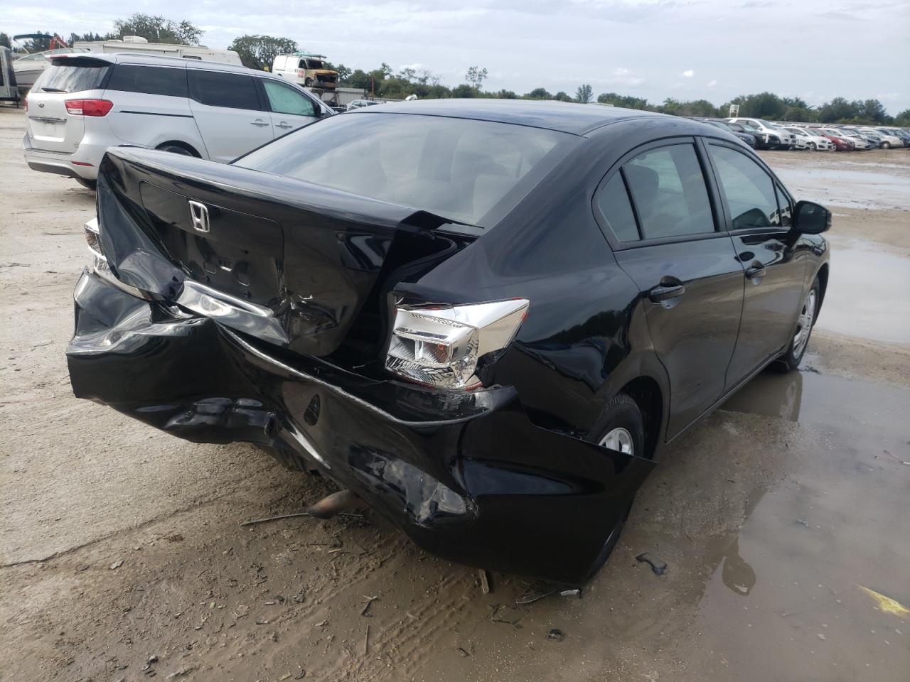 Photo 4 from auction – 2012 HONDA CIVIC LX with VIN JHMFB2F52CS000494