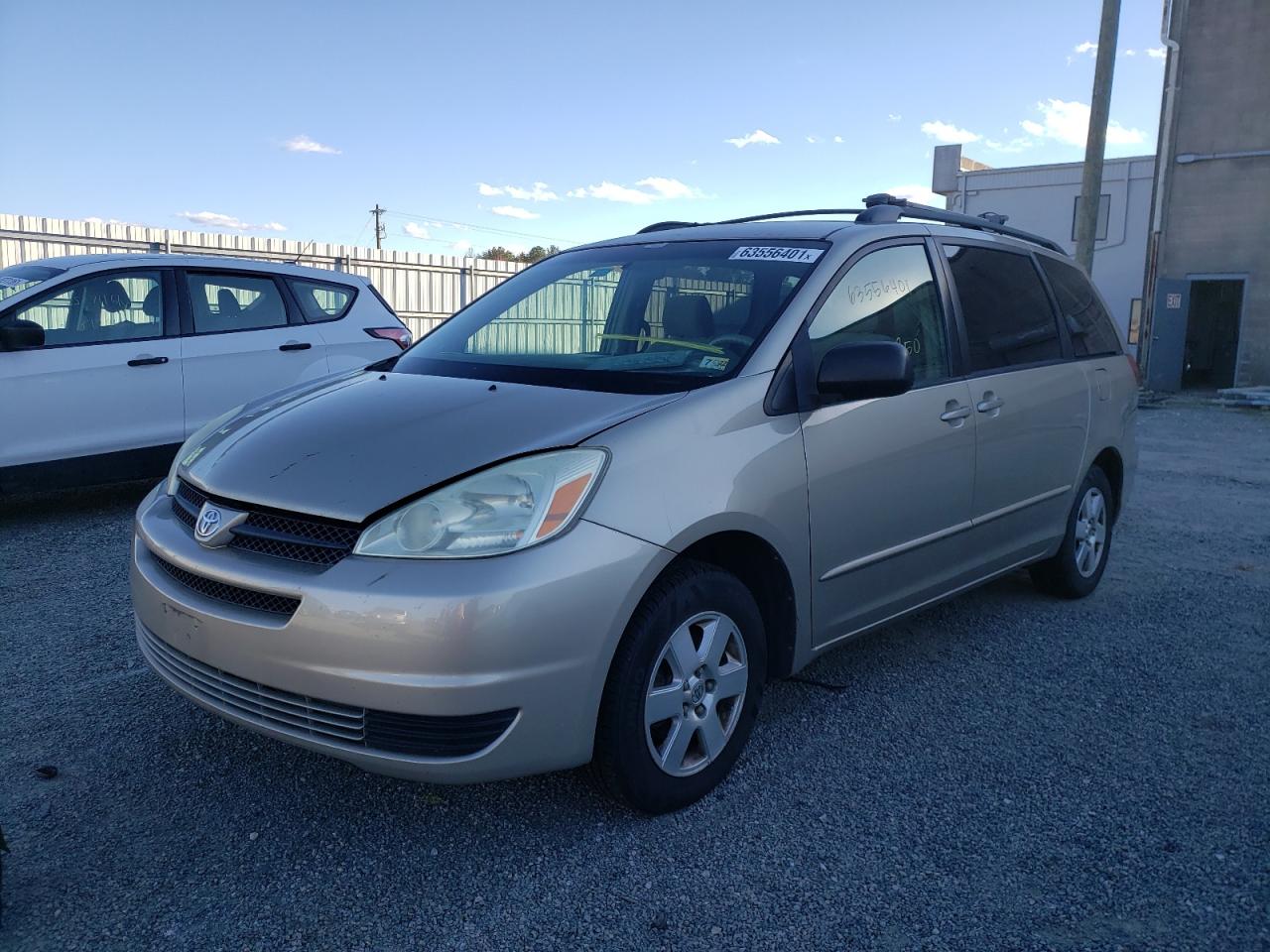 Photo 2 from auction – 2005 TOYOTA SIENNA with VIN 5TDZA23C85S228421