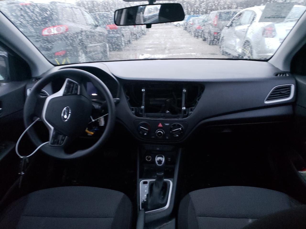 Photo 9 from auction – 2019 HYUNDAI ACCENT SE with VIN 3KPC24A33KE058332