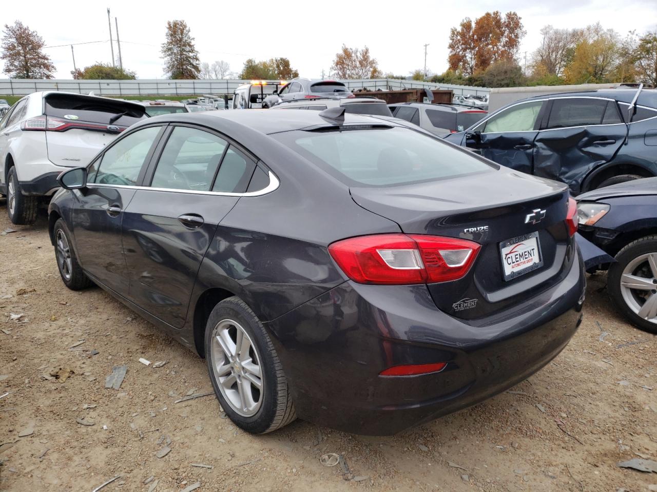 Photo 3 from auction – 2017 CHEVROLET CRUZE LT with VIN 1G1BE5SM2H7185039
