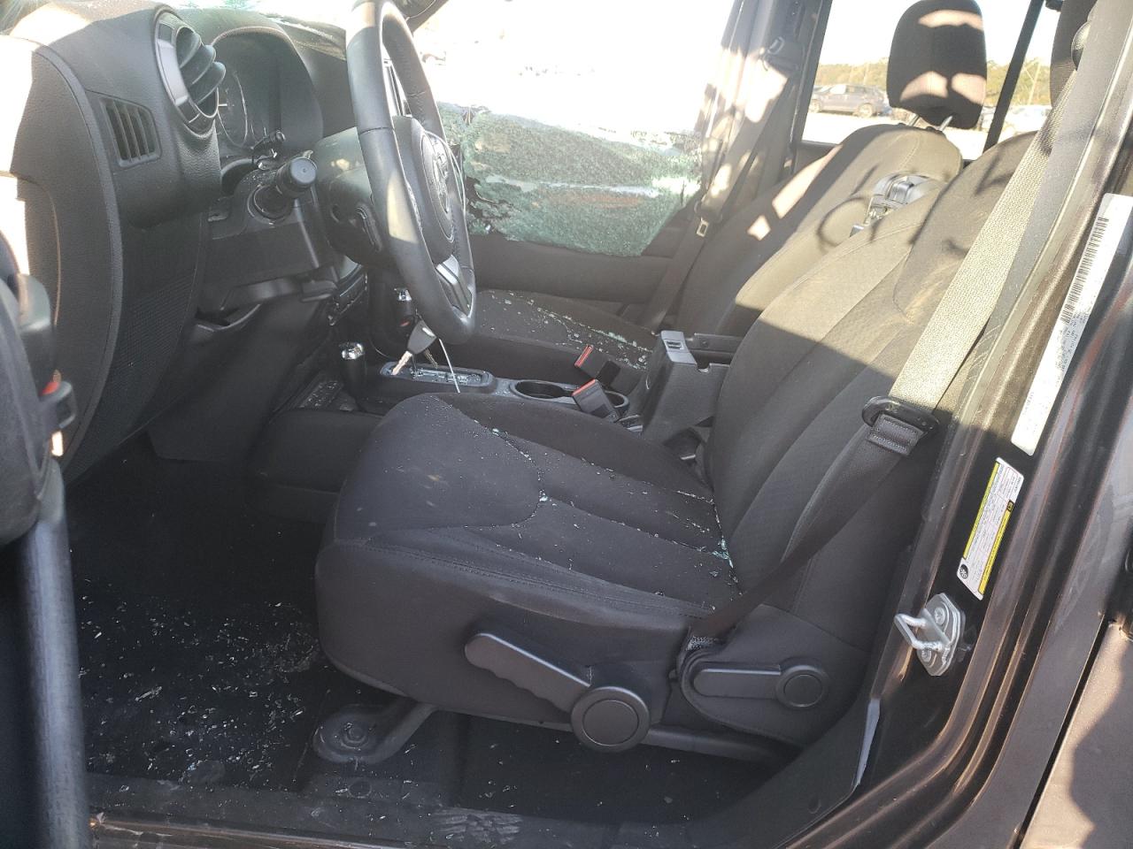 Photo 5 from auction – 2018 JEEP WRANGLER U with VIN 1C4BJWDG9JL911024