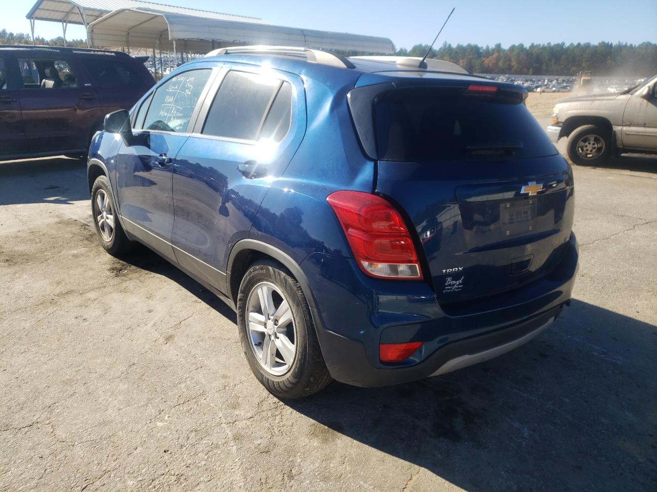 Photo 3 from auction – 2019 CHEVROLET TRAX 1LT with VIN 3GNCJLSB2KL205116