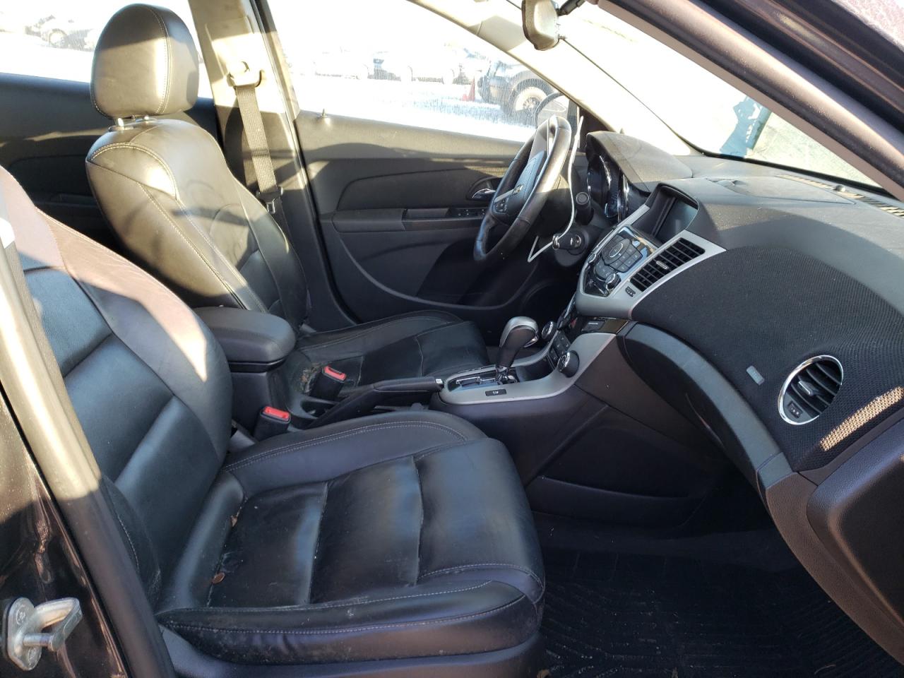 Photo 5 from auction – 2014 CHEVROLET CRUZE LT with VIN 1G1PE5SB6E7317543