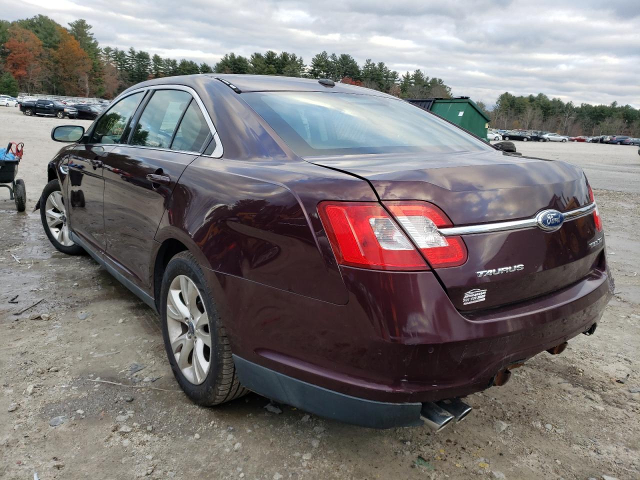 Photo 3 from auction – 2011 FORD TAURUS with VIN 1FAHP2HW0BG140181