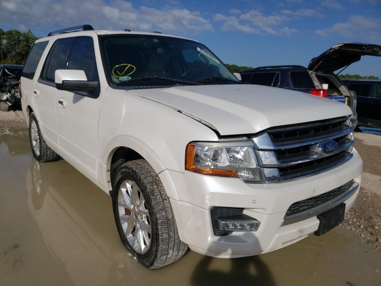 FORD EXPEDITION 2015 with VIN 1FMJU1KTXFEF30232 - Photo from auction