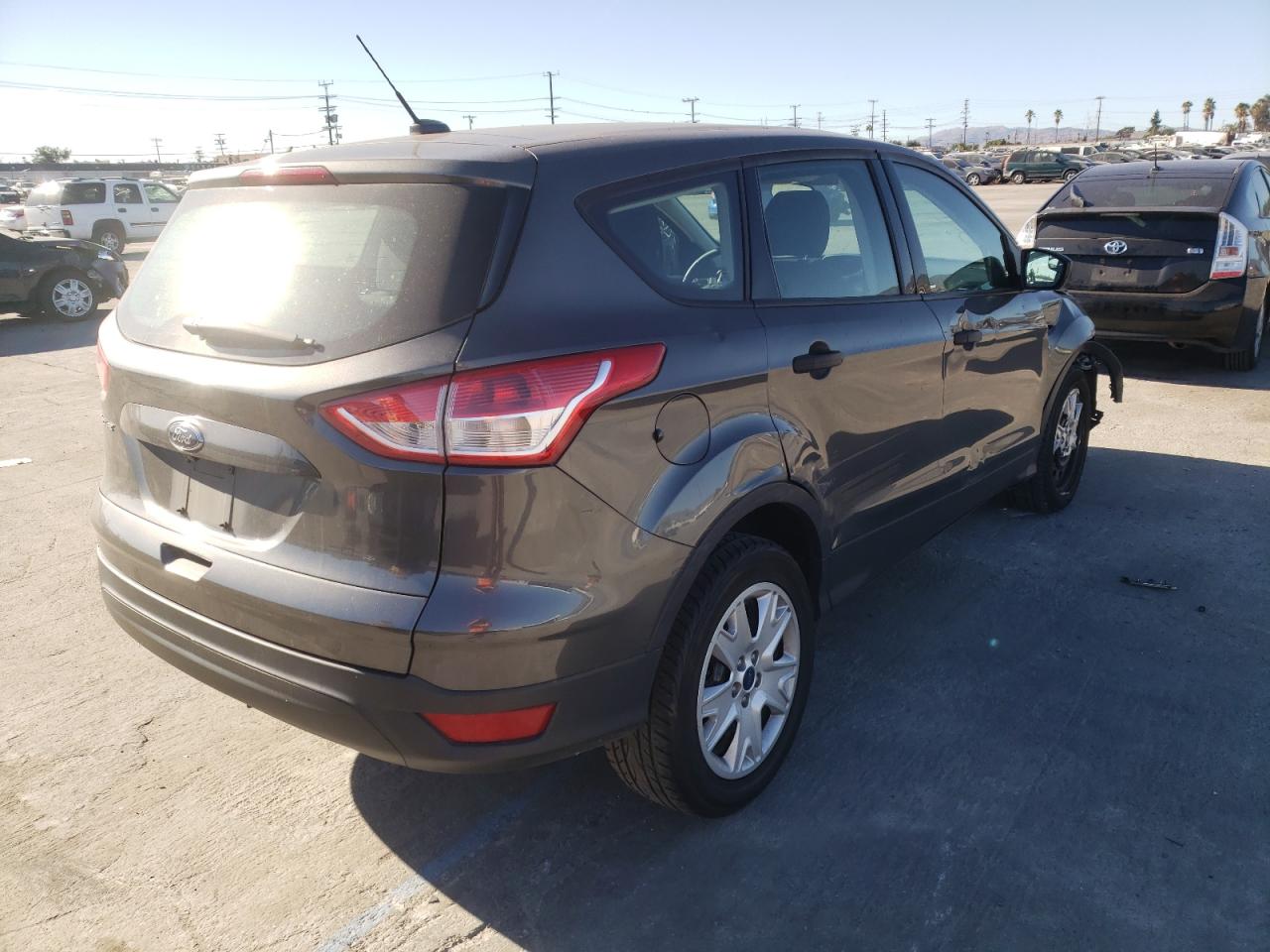 Photo 4 from auction – 2015 FORD ESCAPE S with VIN 1FMCU0F7XFUA04883