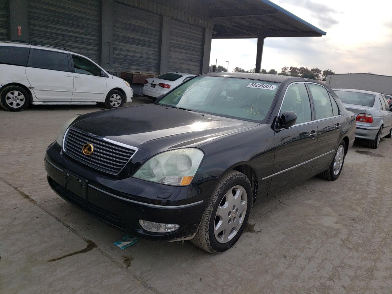 Photo 2 from auction – 2001 LEXUS LS 430 with VIN JTHBN30F210013865