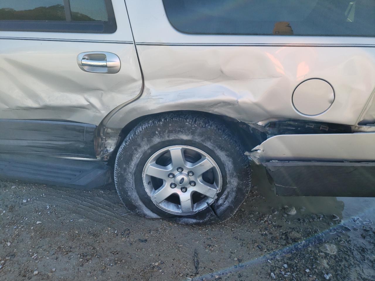 Zdjęcie 9 z aukcji – 2007 FORD EXPEDITION z VIN 1FMFU15577LA41660