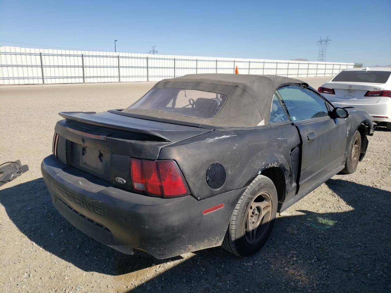 Zdjęcie 4 z aukcji – 2000 FORD MUSTANG z VIN 1FAFP4442YF109908