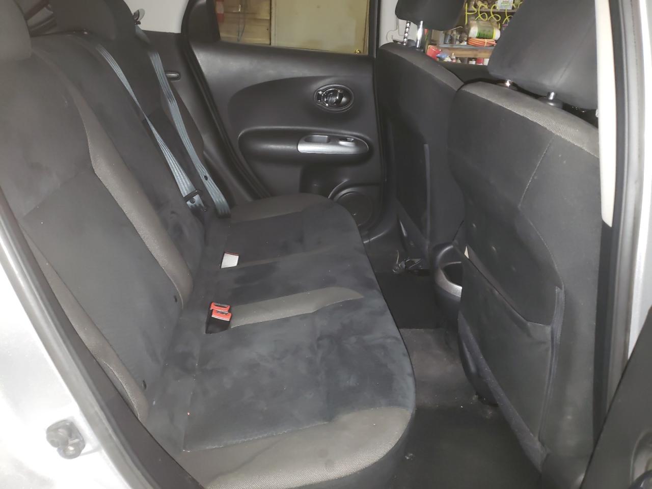 Photo 6 from auction – 2011 NISSAN JUKE S with VIN JN8AF5MV5BT015704