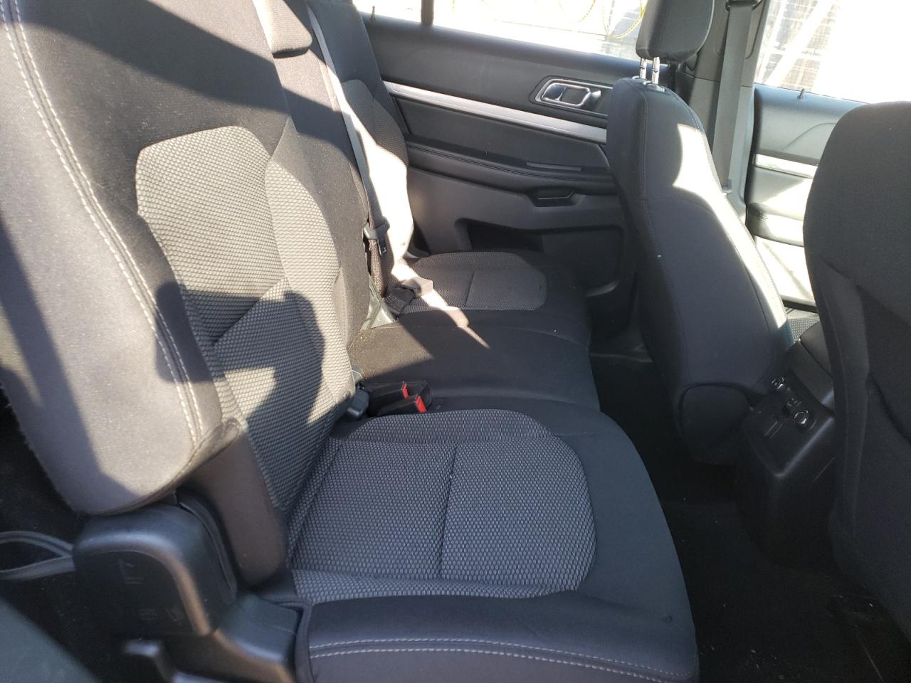 Photo 6 from auction – 2019 FORD EXPLORER X with VIN 1FM5K8D8XKGB46605