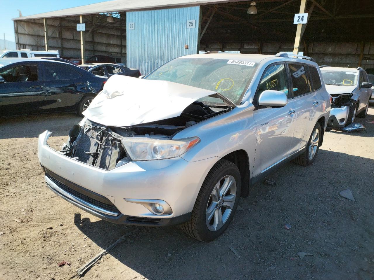 Photo 2 from auction – 2013 TOYOTA HIGHLANDER with VIN 5TDYK3EH2DS117692