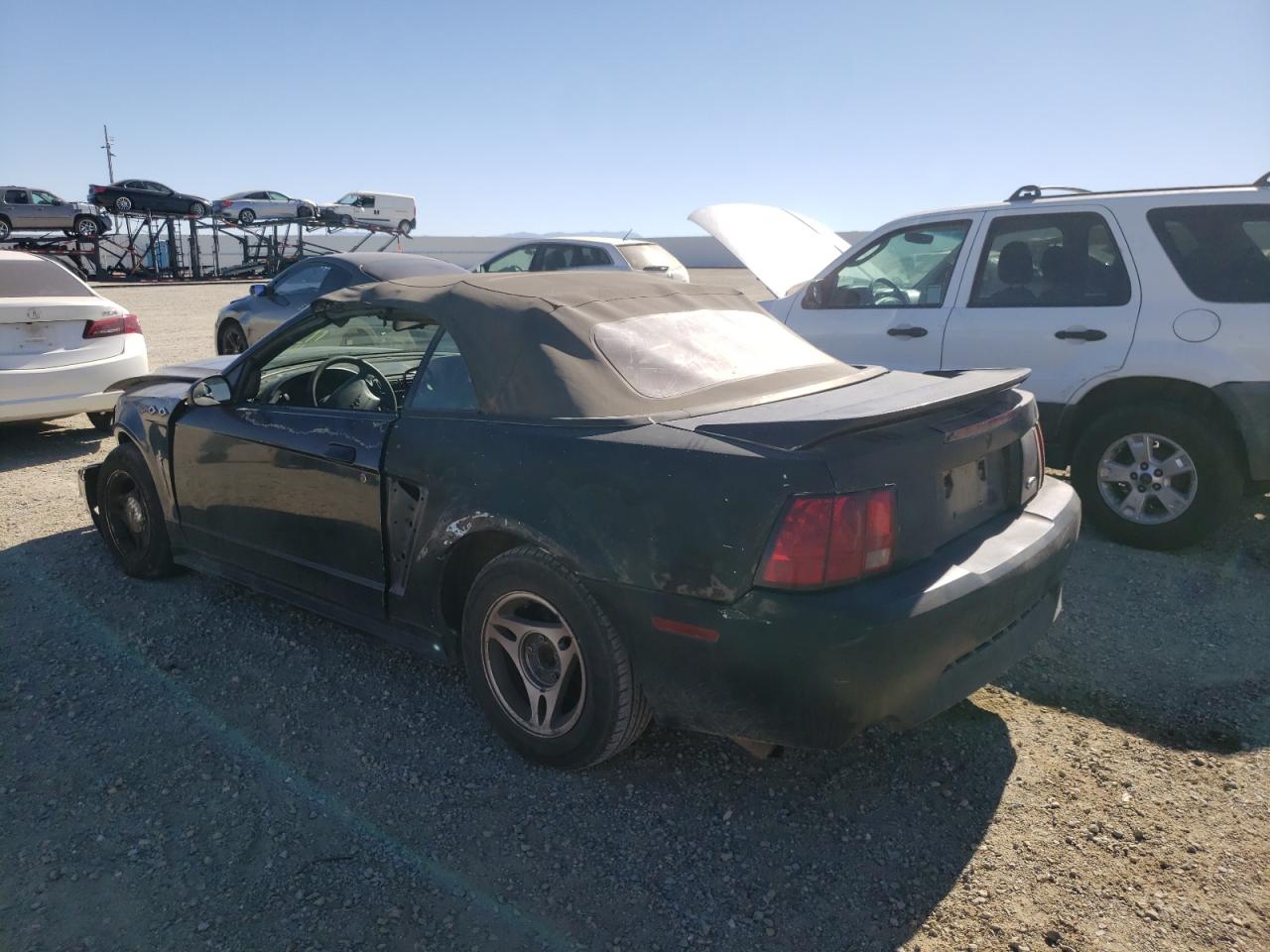 Photo 3 from auction – 2000 FORD MUSTANG with VIN 1FAFP4442YF109908