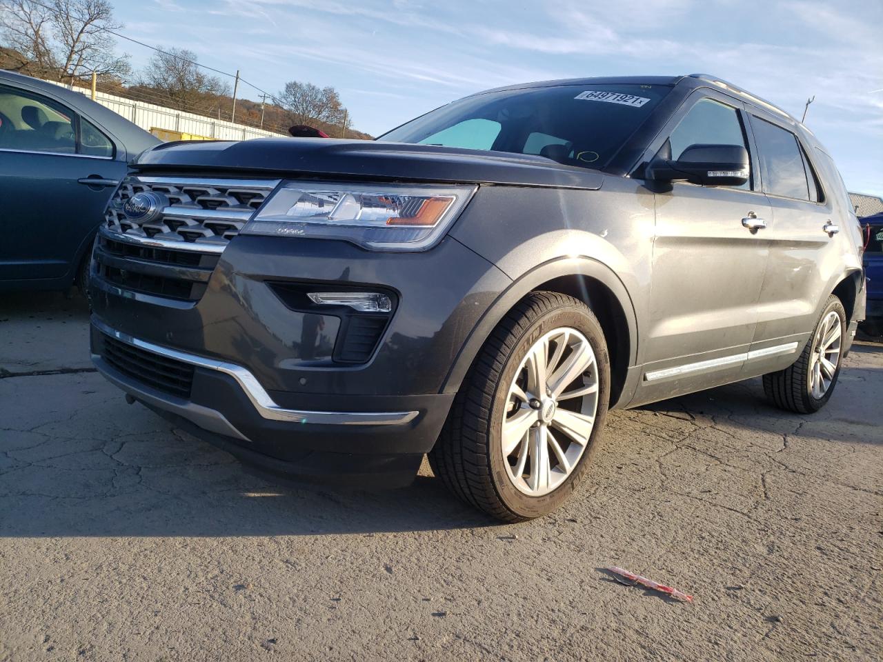 Photo 2 from auction – 2019 FORD EXPLORER L with VIN 1FM5K7F81KGB16139