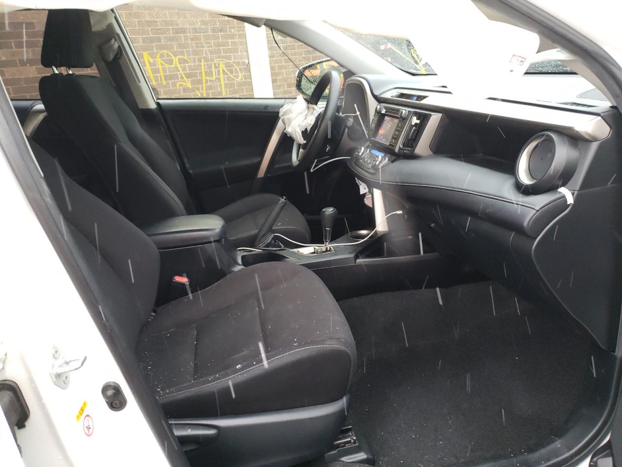 Photo 5 from auction – 2013 TOYOTA RAV4 XLE with VIN JTMRFREVXDD022892