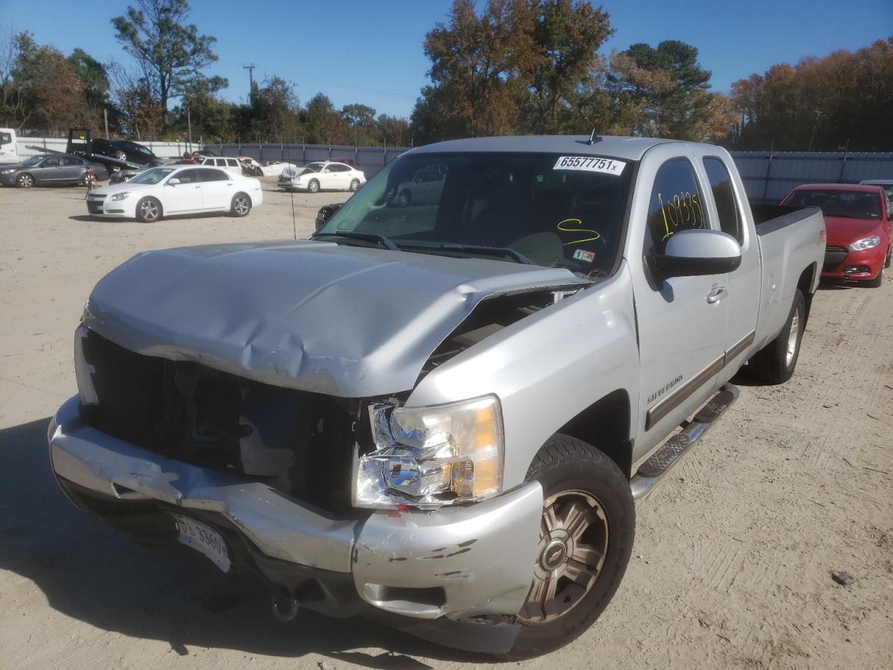 Photo 2 from auction – 2011 CHEVROLET SILVERADO with VIN 1GCRKTE0XBZ219199
