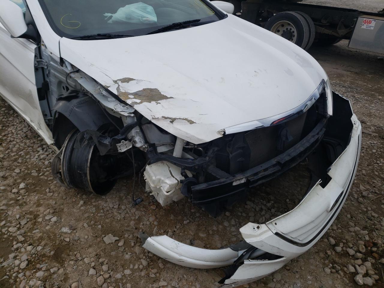 Photo 9 from auction – 2013 HYUNDAI SONATA GLS with VIN 5NPEB4AC1DH584031
