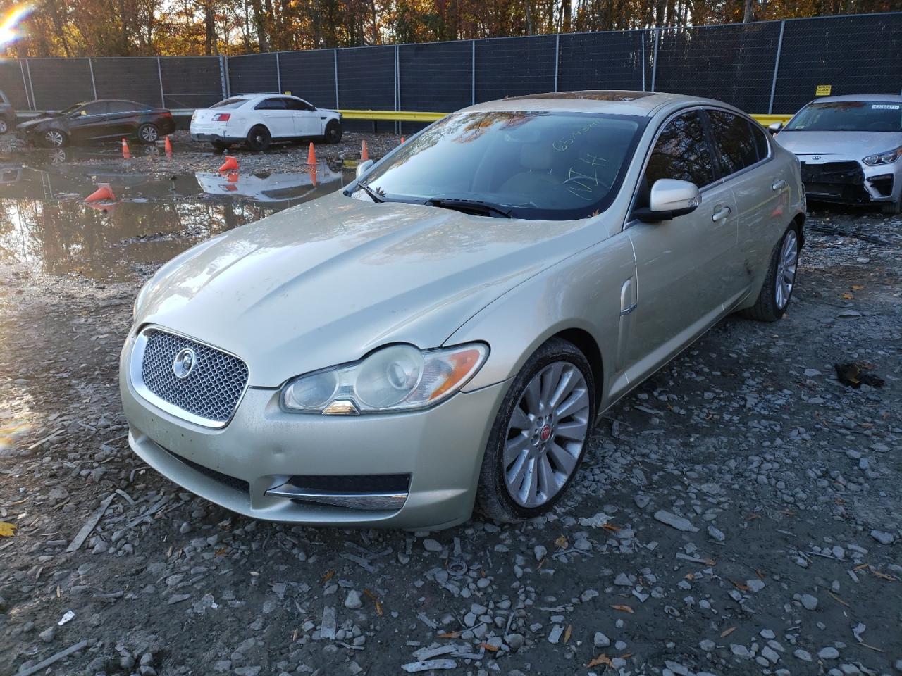 Photo 2 from auction – 2009 JAGUAR XF PREMIUM with VIN SAJWA06B09HR20288