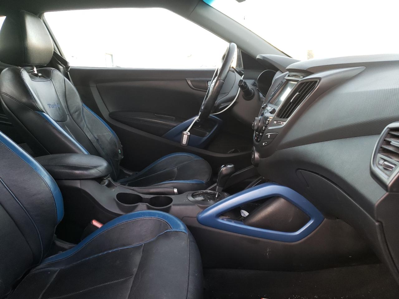 Photo 5 from auction – 2013 HYUNDAI VELOSTER T with VIN KMHTC6AE4DU150012