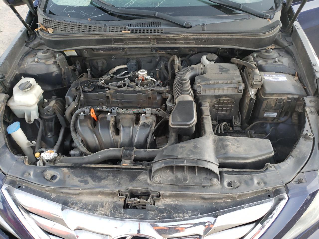 Photo 12 from auction – 2013 HYUNDAI SONATA SE with VIN 5NPEC4AC2DH670414