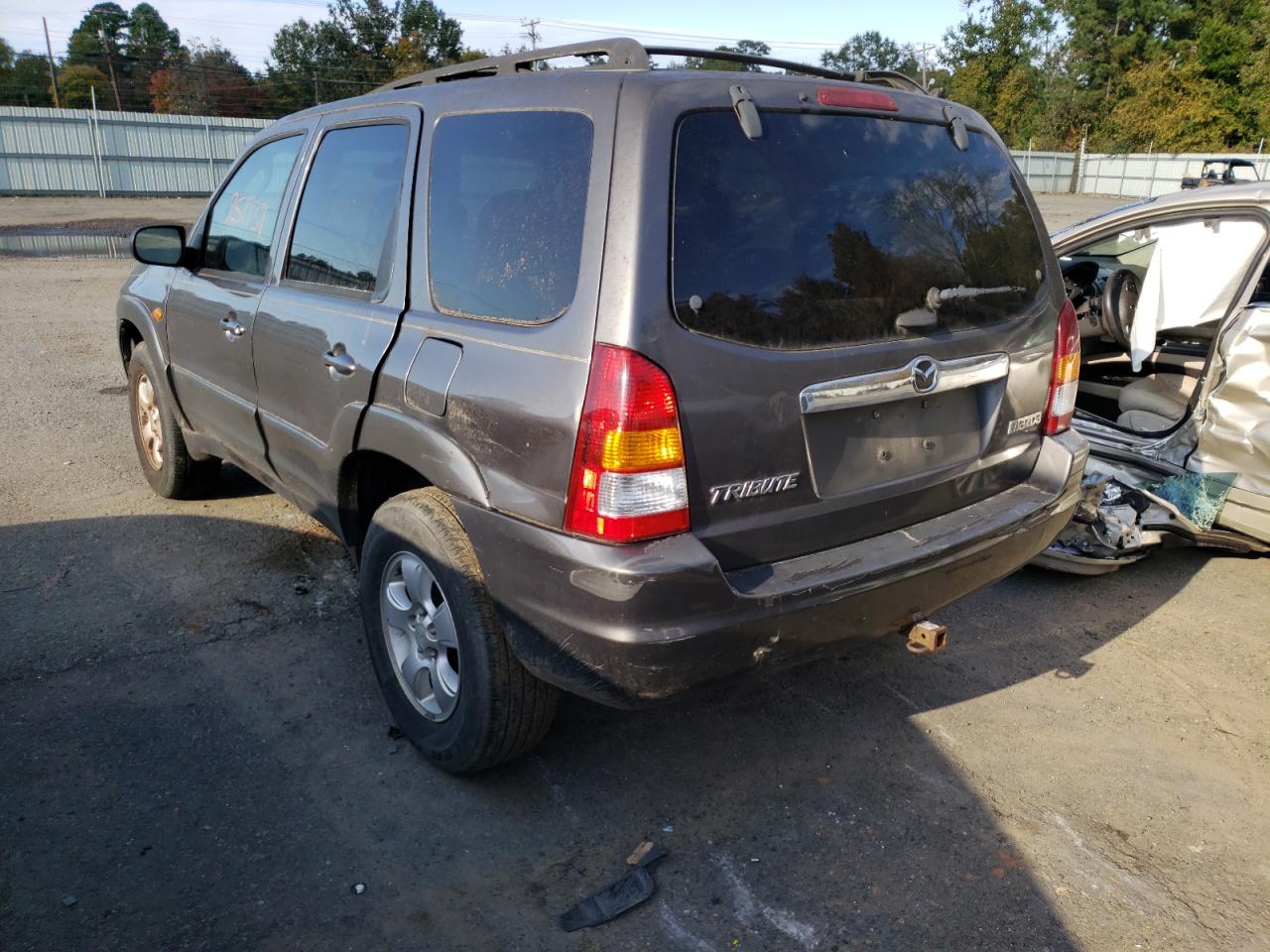 Photo 3 from auction – 2004 MAZDA TRIBUTE LX with VIN 4F2CZ04154KM18912