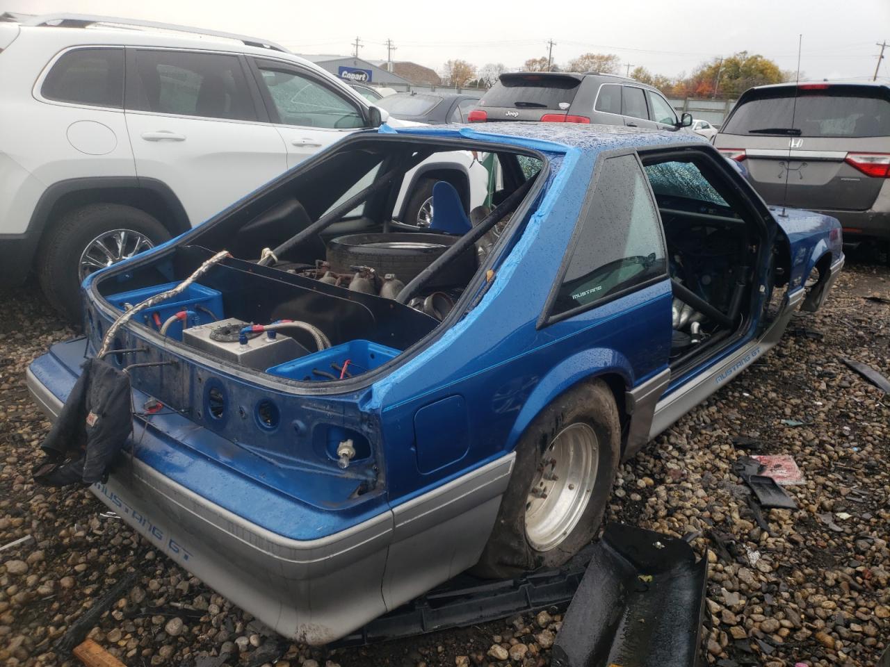 Photo 4 from auction – 1992 FORD MUSTANG GT with VIN 1FACP42E0NF109237