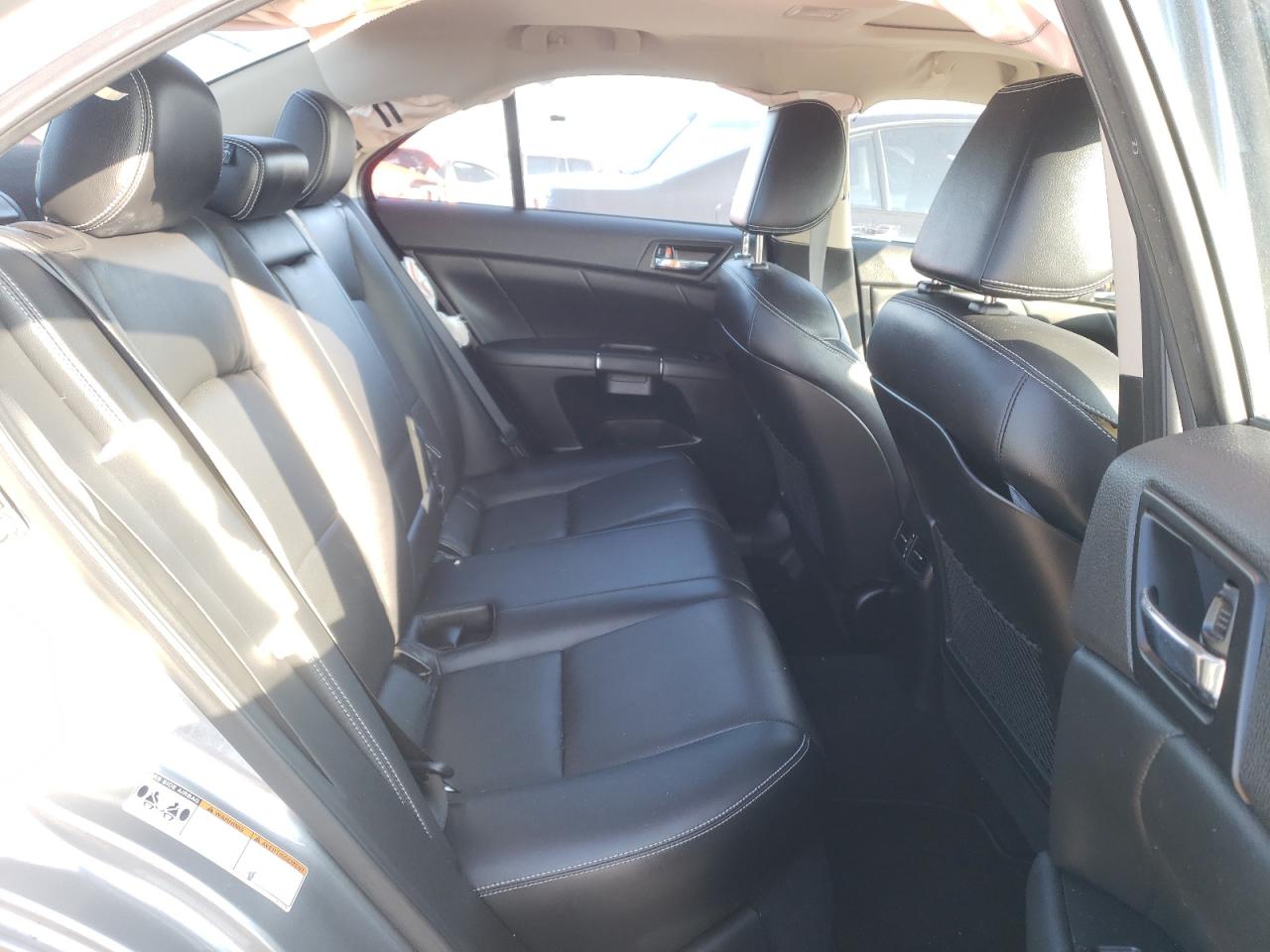 Photo 6 from auction – 2012 SUZUKI KIZASHI SP with VIN JS2RF9A81C6100937