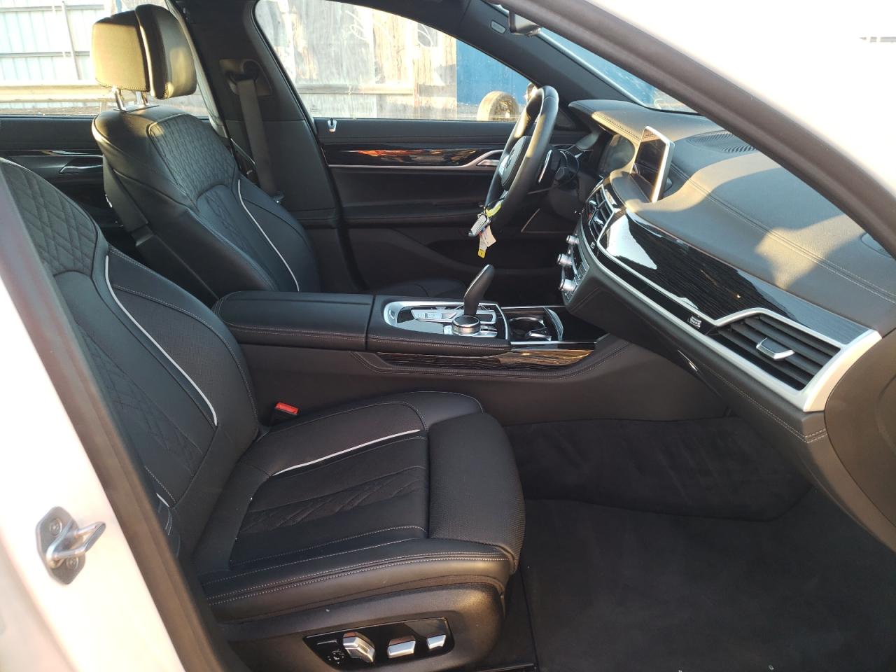Photo 5 from auction – 2020 BMW 740 I with VIN WBA7T2C07LCD46546