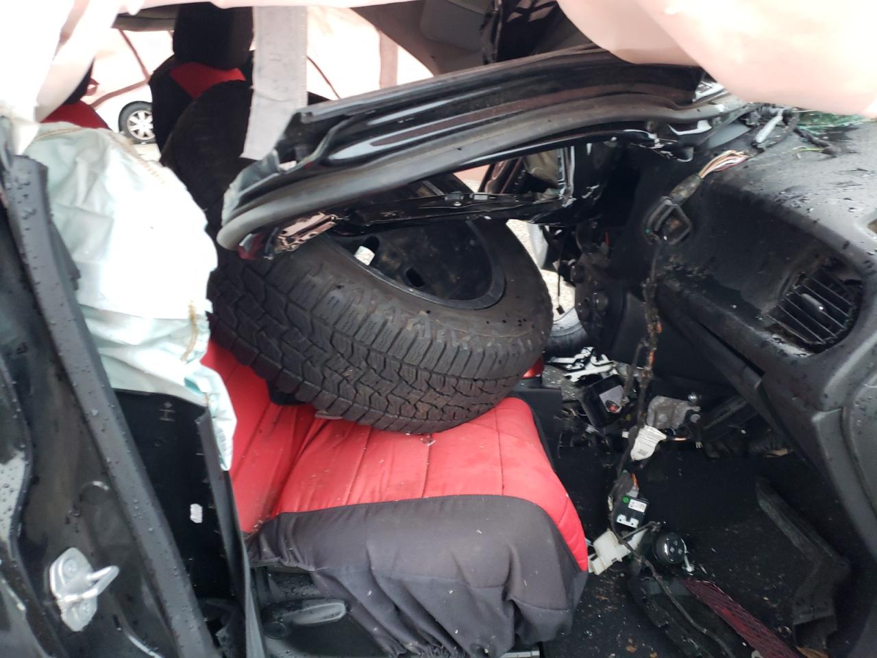 Photo 5 from auction – 2018 JEEP RENEGADE T with VIN ZACCJBCB0JPH70911