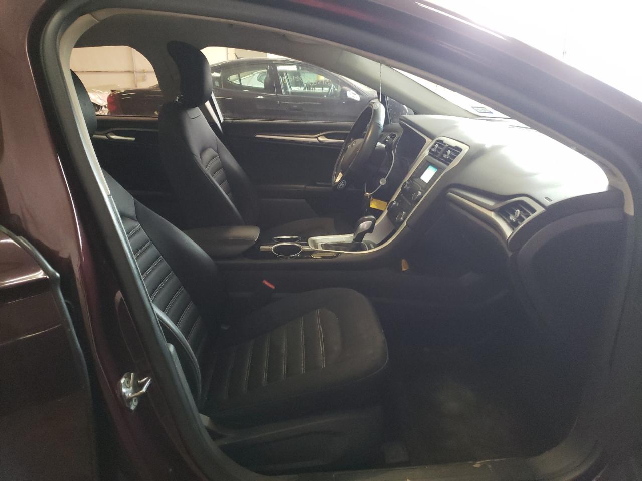 Photo 5 from auction – 2013 FORD FUSION SE with VIN 3FA6P0HR9DR225067