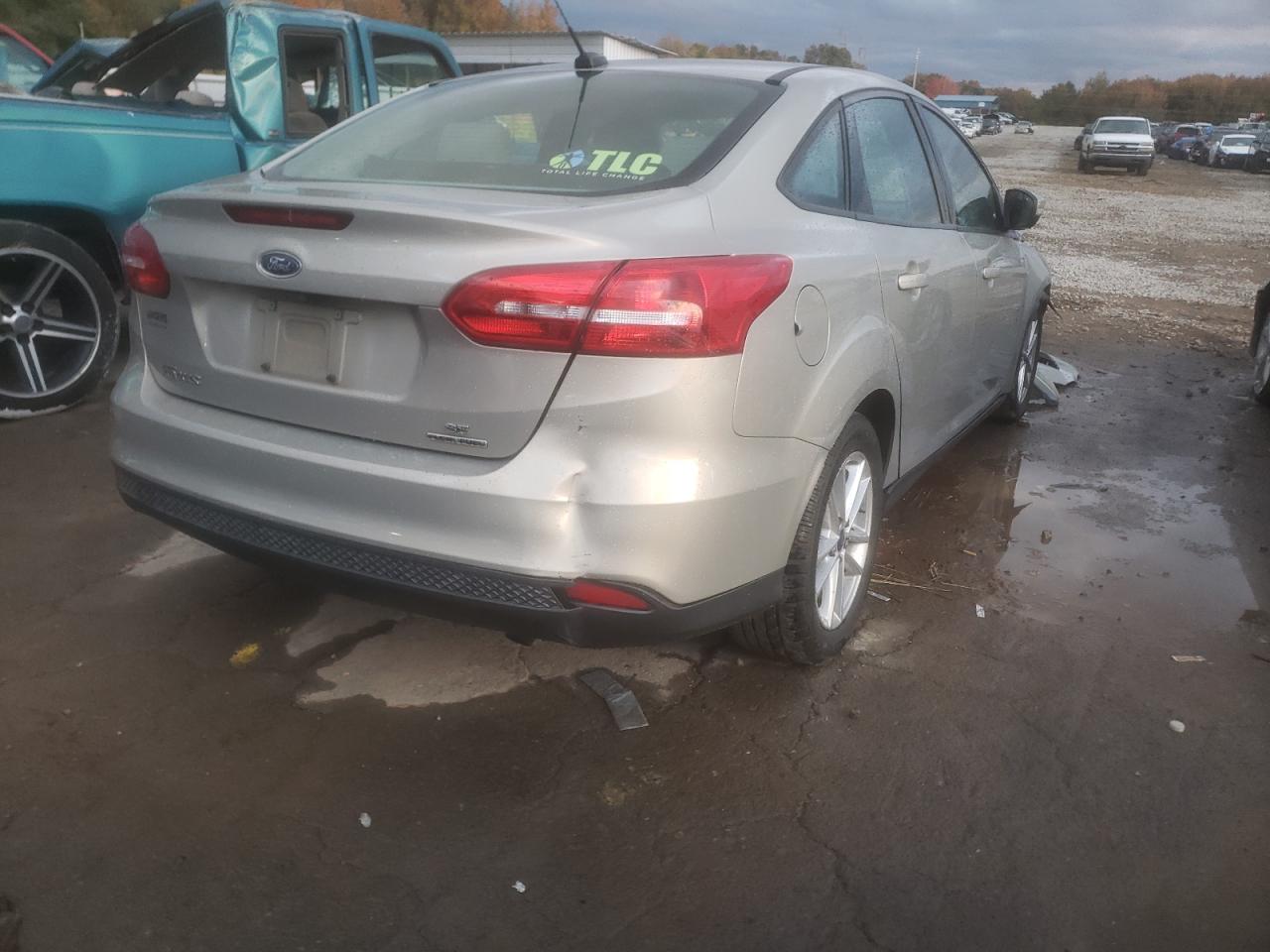 Photo 4 from auction – 2016 FORD FOCUS SE with VIN 1FADP3F20GL249498