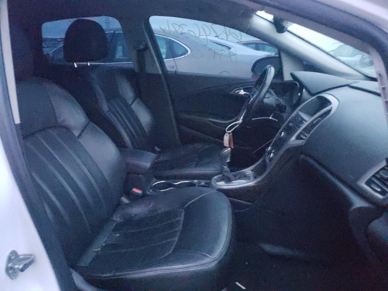 Photo 5 from auction – 2013 BUICK VERANO with VIN 1G4PS5SK5D4226078