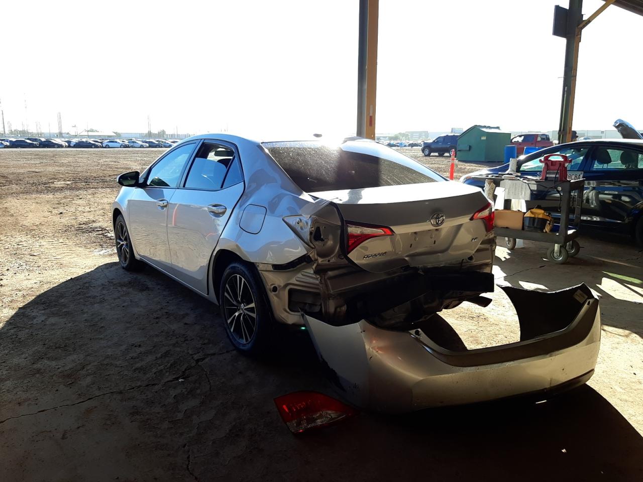 Foto 3 de la subasta – 2016 TOYOTA COROLLA L con VIN 5YFBURHE2GP401714