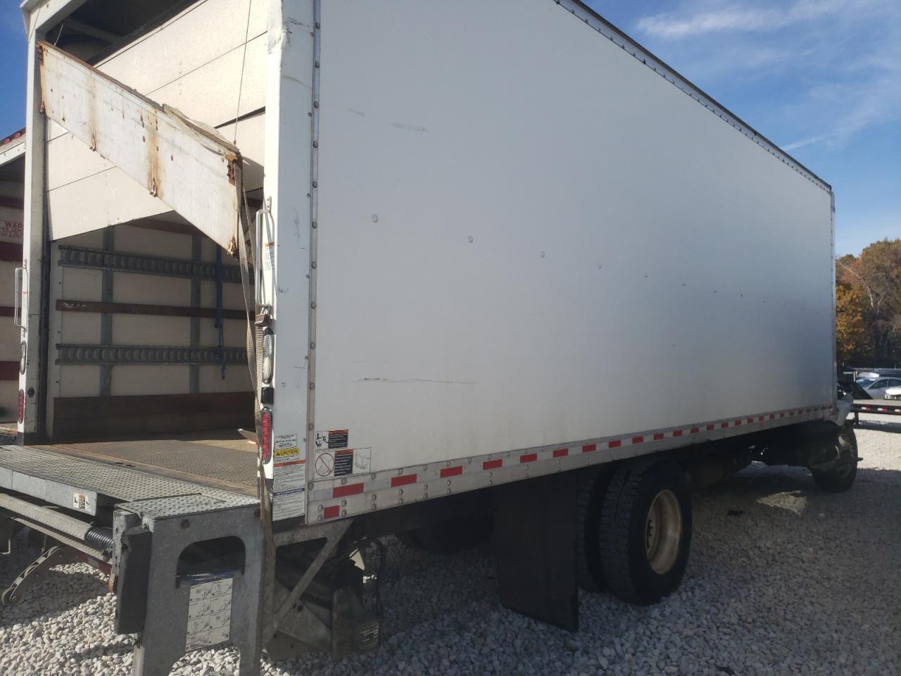 Photo 4 from auction – 2017 INTERNATIONAL 4300 with VIN 1HTMMMML0HH713837