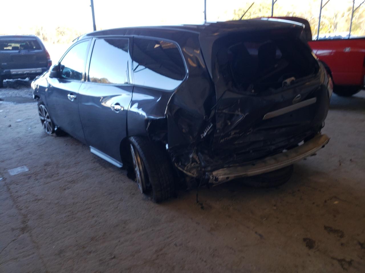 Photo 3 from auction – 2014 NISSAN PATHFINDER with VIN 5N1AR2MN0EC695352