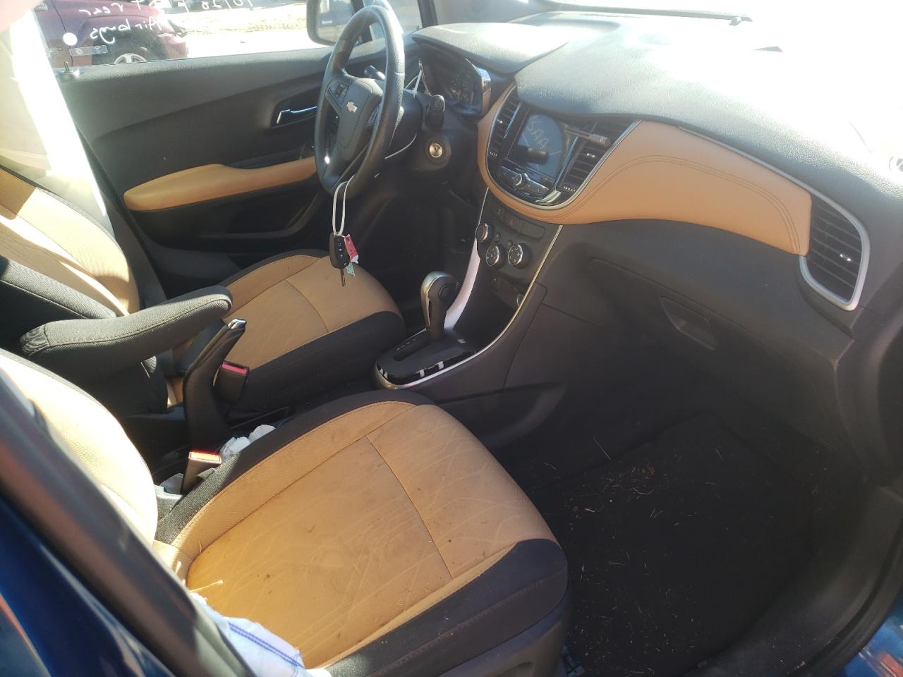 Photo 5 from auction – 2019 CHEVROLET TRAX 1LT with VIN 3GNCJLSB2KL205116