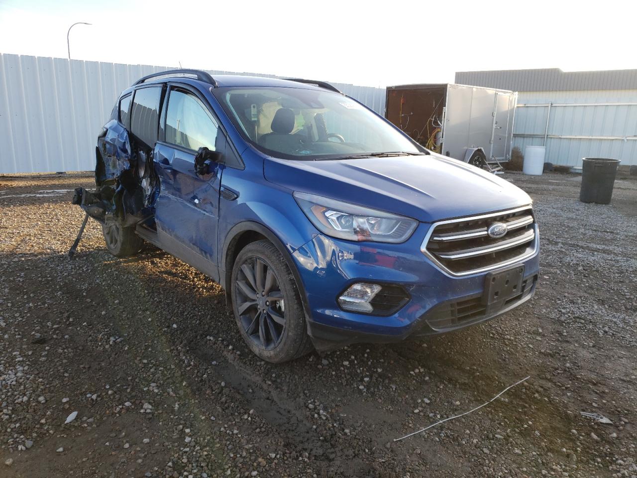 FORD ESCAPE SE 2018 with VIN 1FMCU9GD9JUC10472 - Photo from auction
