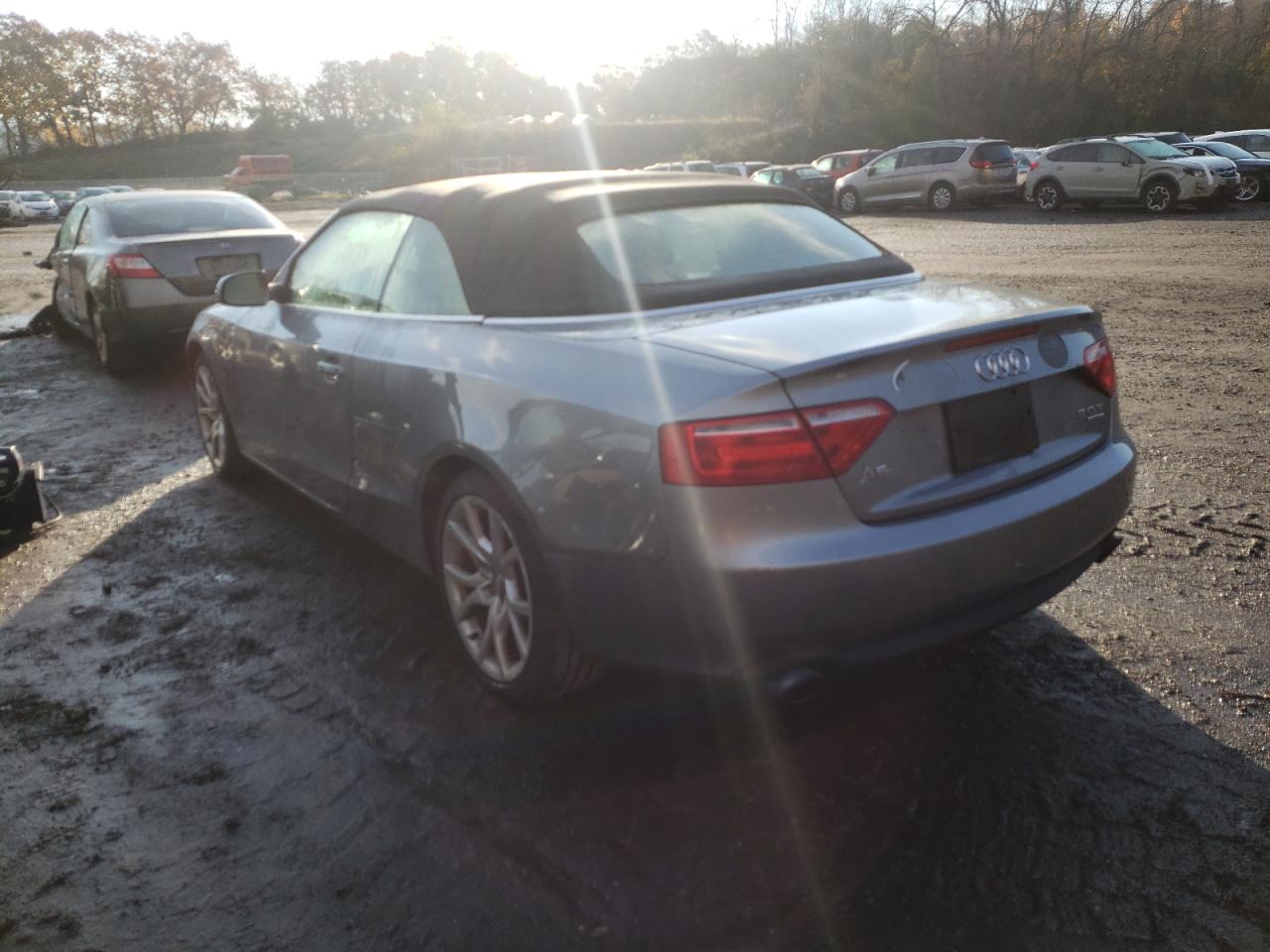 Photo 3 from auction – 2011 AUDI A5 PREMIUM with VIN WAUCFAFH3BN020180