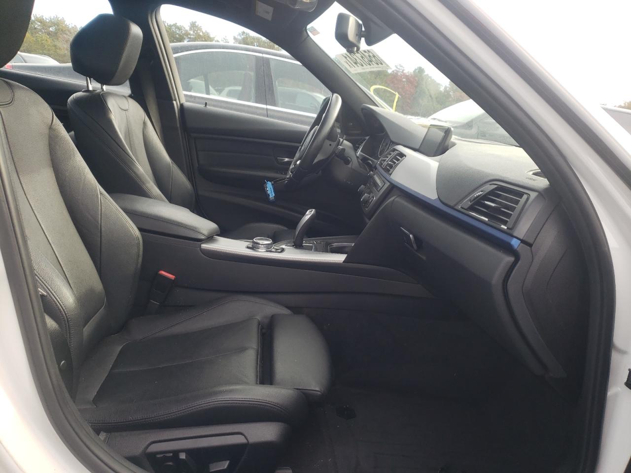 Photo 5 from auction – 2014 BMW 335 XI with VIN WBA3B9G54ENR91871