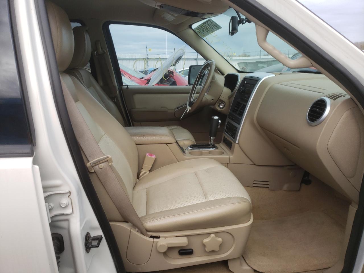 Photo 5 from auction – 2009 MERCURY MOUNTAINEE with VIN 4M2EU48E09UJ02240