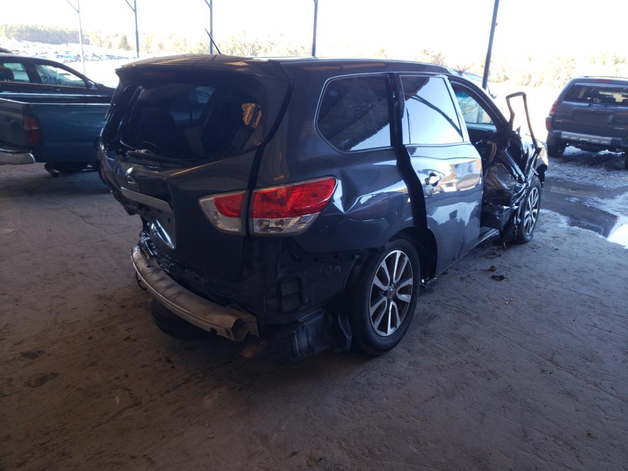 Photo 4 from auction – 2014 NISSAN PATHFINDER with VIN 5N1AR2MN0EC695352