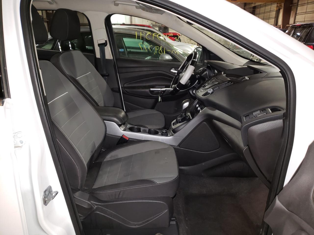 Photo 5 from auction – 2014 FORD ESCAPE SE with VIN 1FMCU9GX2EUC44754