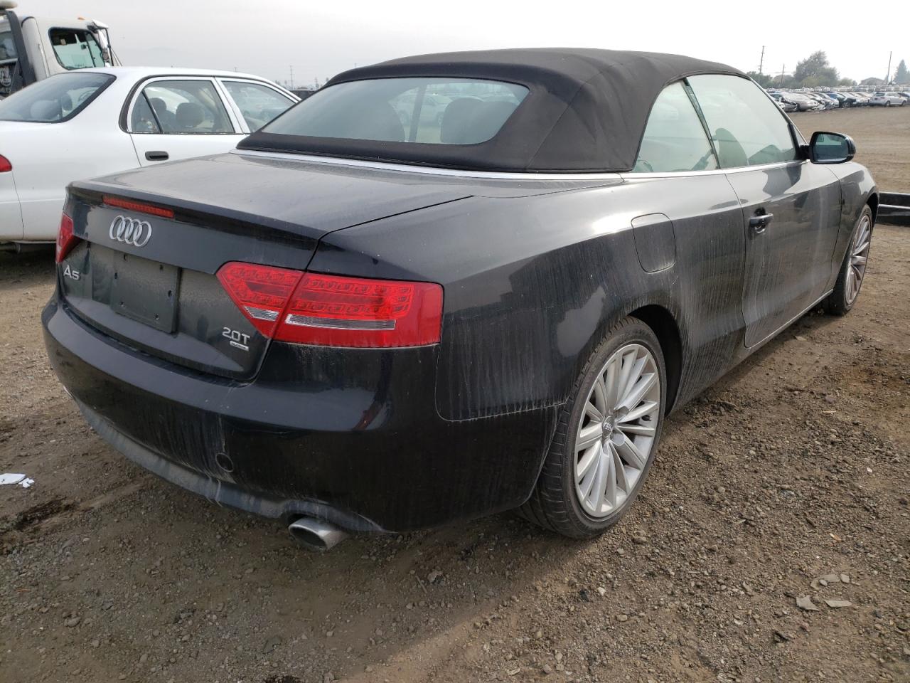 Photo 4 from auction – 2011 AUDI A5 PREMIUM with VIN WAULFAFH0BN012988